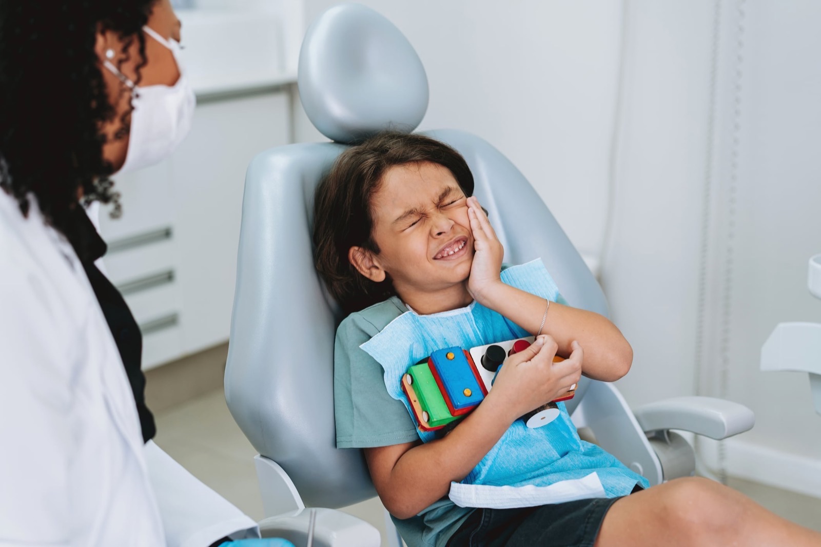 Do Cavities Hurt? What Patients with Crowns or Implants Need to Know